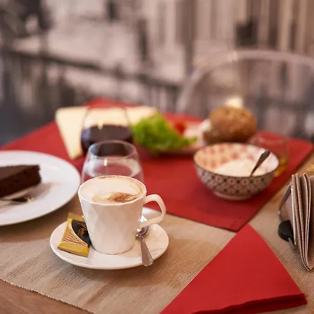 Delle Mercanzie 3* Брешия