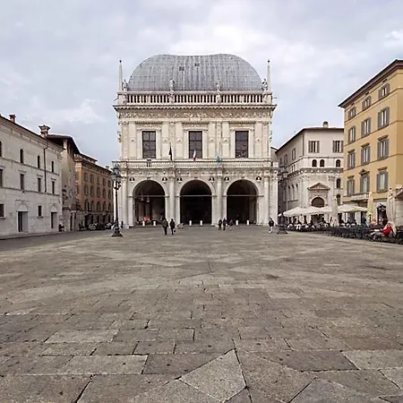 Delle Mercanzie