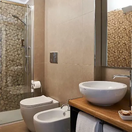 Inn Delle Mercanzie 2*