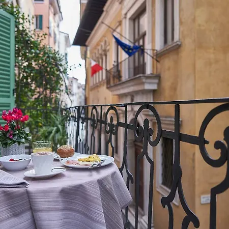 אורחן Delle Mercanzie ברשה