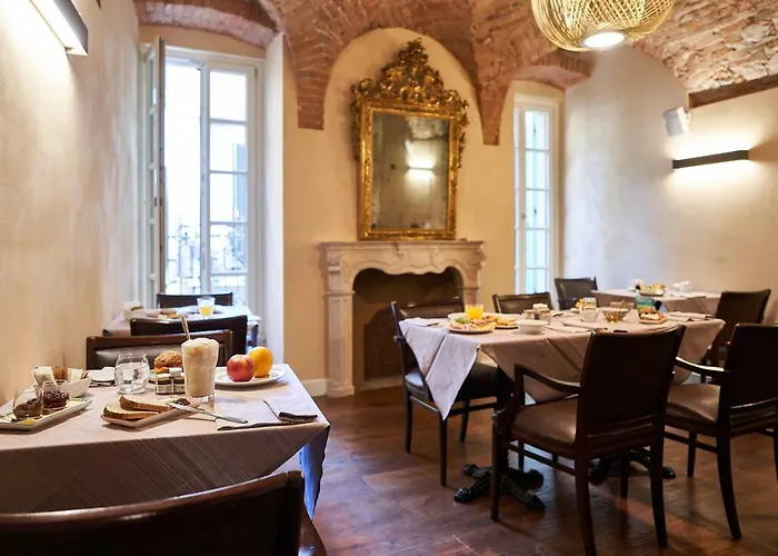 Delle Mercanzie 3* Brescia