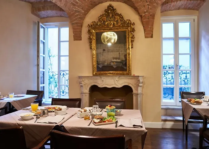 Inn Delle Mercanzie 3*