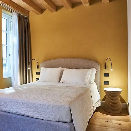 Delle Mercanzie 2* Brescia